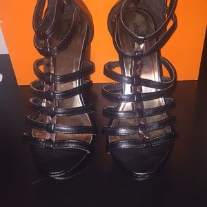 Brand new black wedges!